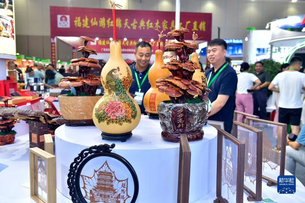 手机娱乐活动英语